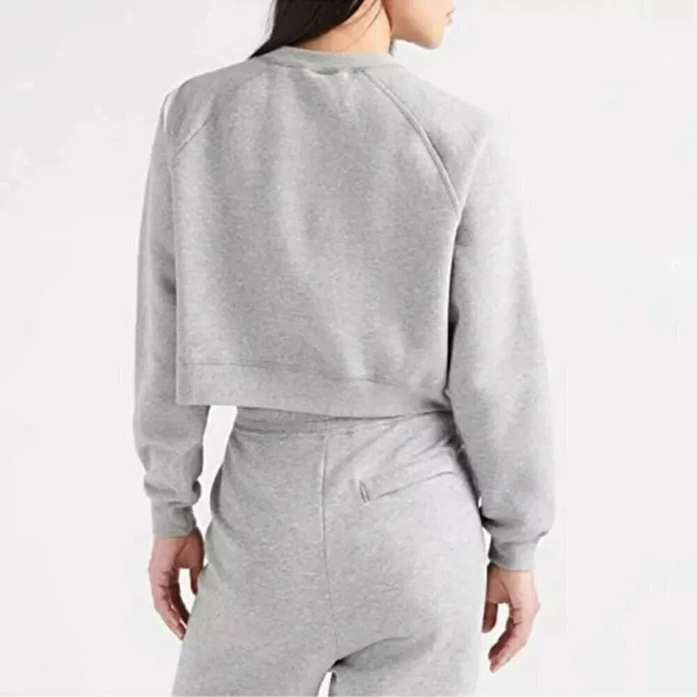 Nike Gray Sportswear Swoosh Fleece Crewneck Cropped Sweatshirt 27092